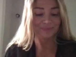 Chloekiss  live sex cam