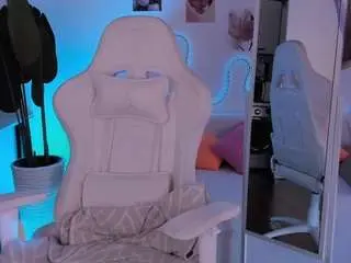 Ginnygingergirl  live sex cam