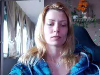 Karoline1201  live sex cam