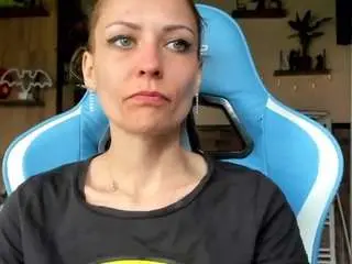 Karoline1201  live sex cam