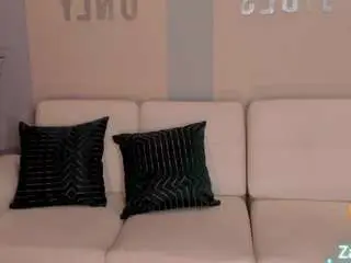 Zarakafruni  live sex cam