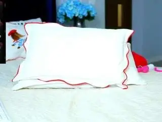 Chloecheryy  live sex cam