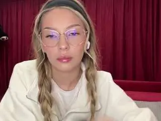 Leonieduplantis  live sex cam