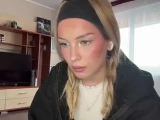Leonieduplantis  live sex cam