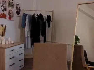 Shellyditta  live sex cam