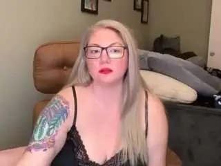 Itsveroincadawn  live sex cam