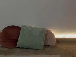 Mayacollins  live sex cam