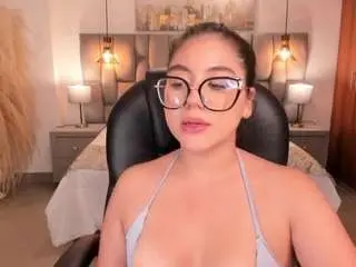 Ruby-rouge  live sex cam