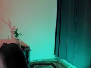 Sahantalcerezo  live sex cam