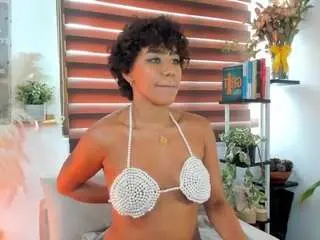 Saray-cum  live sex cam