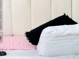 Saray-cum  live sex cam