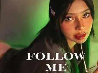 Chloe-watsonxx  live sex cam