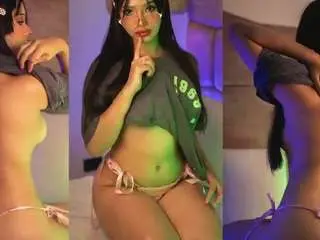 Chloe-watsonxx  live sex cam