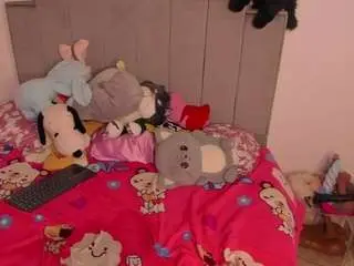 Chloe-watsonxx  live sex cam