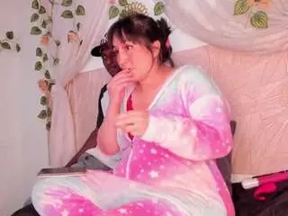 Melanydavis40  live sex cam