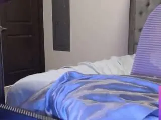 Tinylittlebrownie  live sex cam