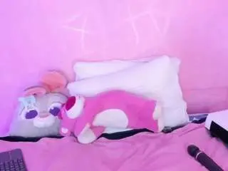 Camiabril  live sex cam