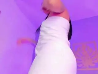 Majo-rose  live sex cam