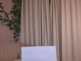 Nadiajodoin  live sex cam