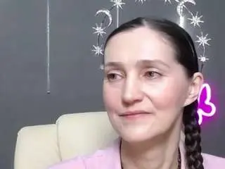 Tayafinch  live sex cam