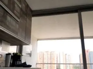 Yettzaretth  live sex cam