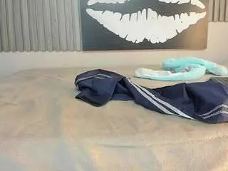 Blue-sixx  live sex cam