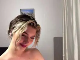 Celestinehinderer  live sex cam
