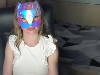 Celinereyys  live sex cam