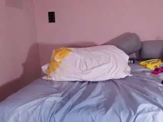 Veronica-777  live sex cam