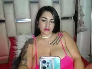 Chelaqueen1  live sex cam