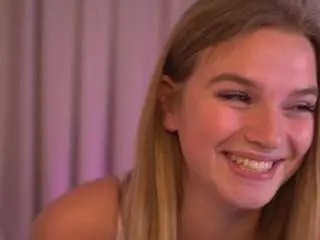 Louisemiler  live sex cam