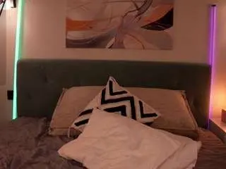 Louisemiler  live sex cam