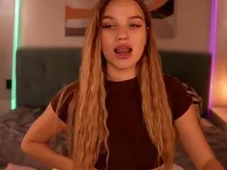 Louisemiler  live sex cam
