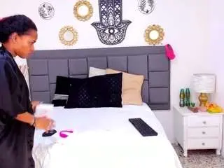 Macarena-williamss  live sex cam