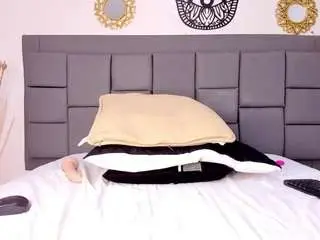 Macarena-williamss  live sex cam