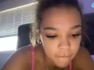 Noellebailey  live sex cam