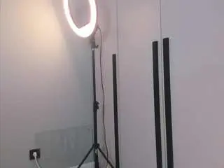 Thanhklopfenstein  live sex cam