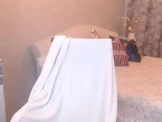 Trishadavis  live sex cam