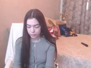 Trishadavis  live sex cam