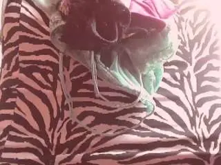 Nadiiasunok  live sex cam