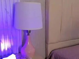 Samanthaa-collinss  live sex cam