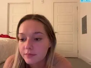 Troubleinlace  live sex cam