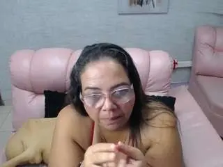 Mandahudson  live sex cam