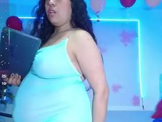 Cristal-horny19  live sex cam