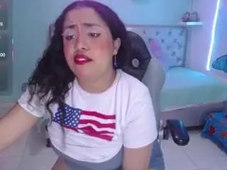 Cristal-horny19  live sex cam