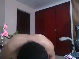 Cristal-horny19  live sex cam
