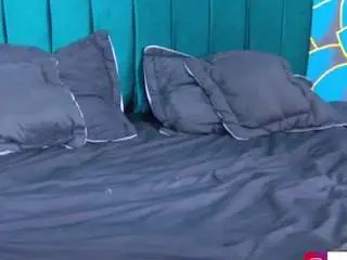 Lunaa-mistyc  live sex cam