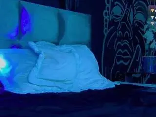 Lunaa-mistyc  live sex cam