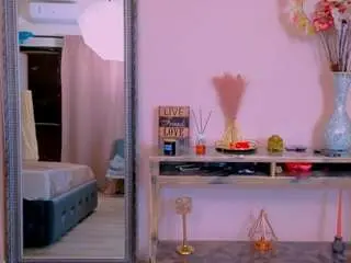 Michellereys  live sex cam