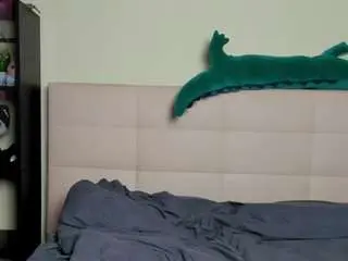 Tune-godness  live sex cam